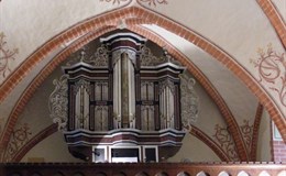 Orgel der Kirche Russow